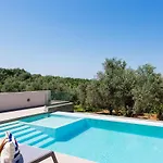 Estel Residences Villa