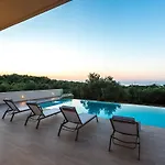 Estel Residences Villa Hanya