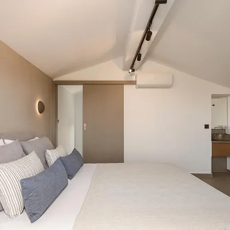 Villa Estel Residences