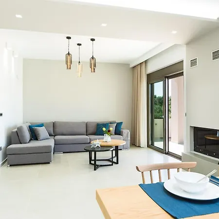 Estel Residences Villa *
