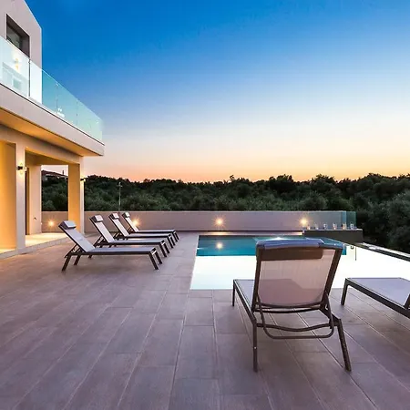 Estel Residences *