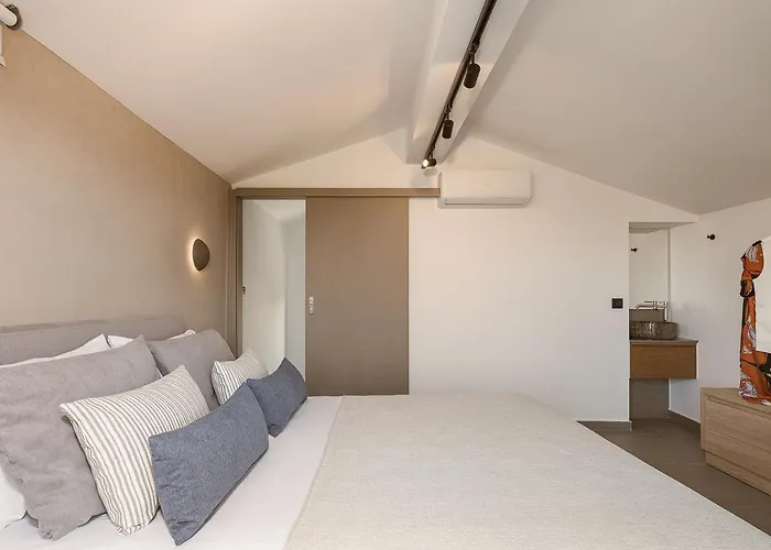 Villa Estel Residences