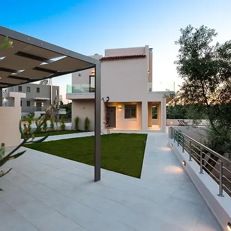 Villa Estel Residences *